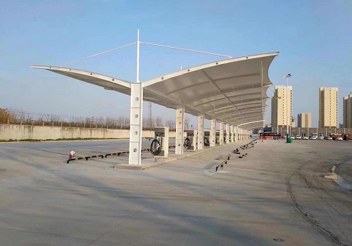 新能源汽車充電樁膜結(jié)構(gòu)雨棚